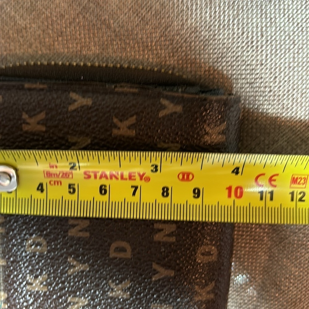 DKNY Small Logo Zip Around Wallet - Picture 10 of 12